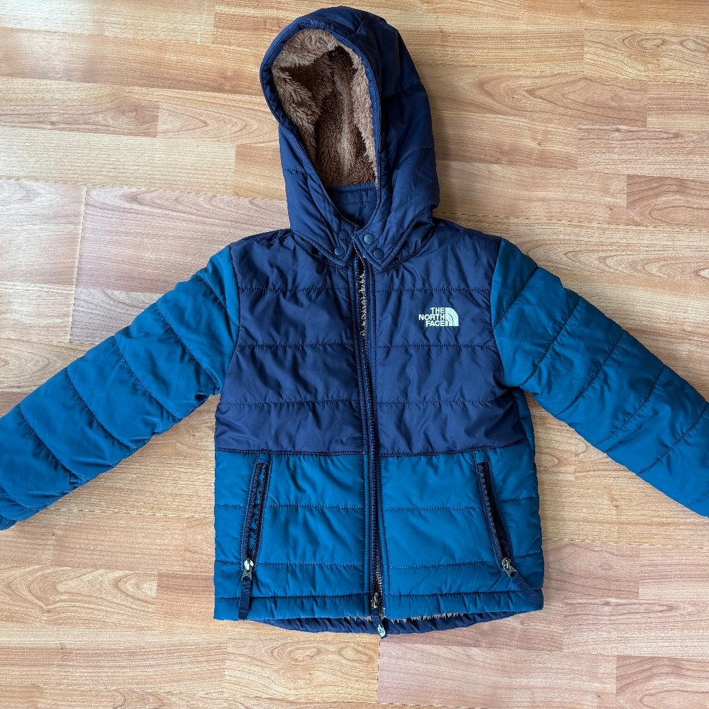 The North Face kids’ size 6 reversible jacket
